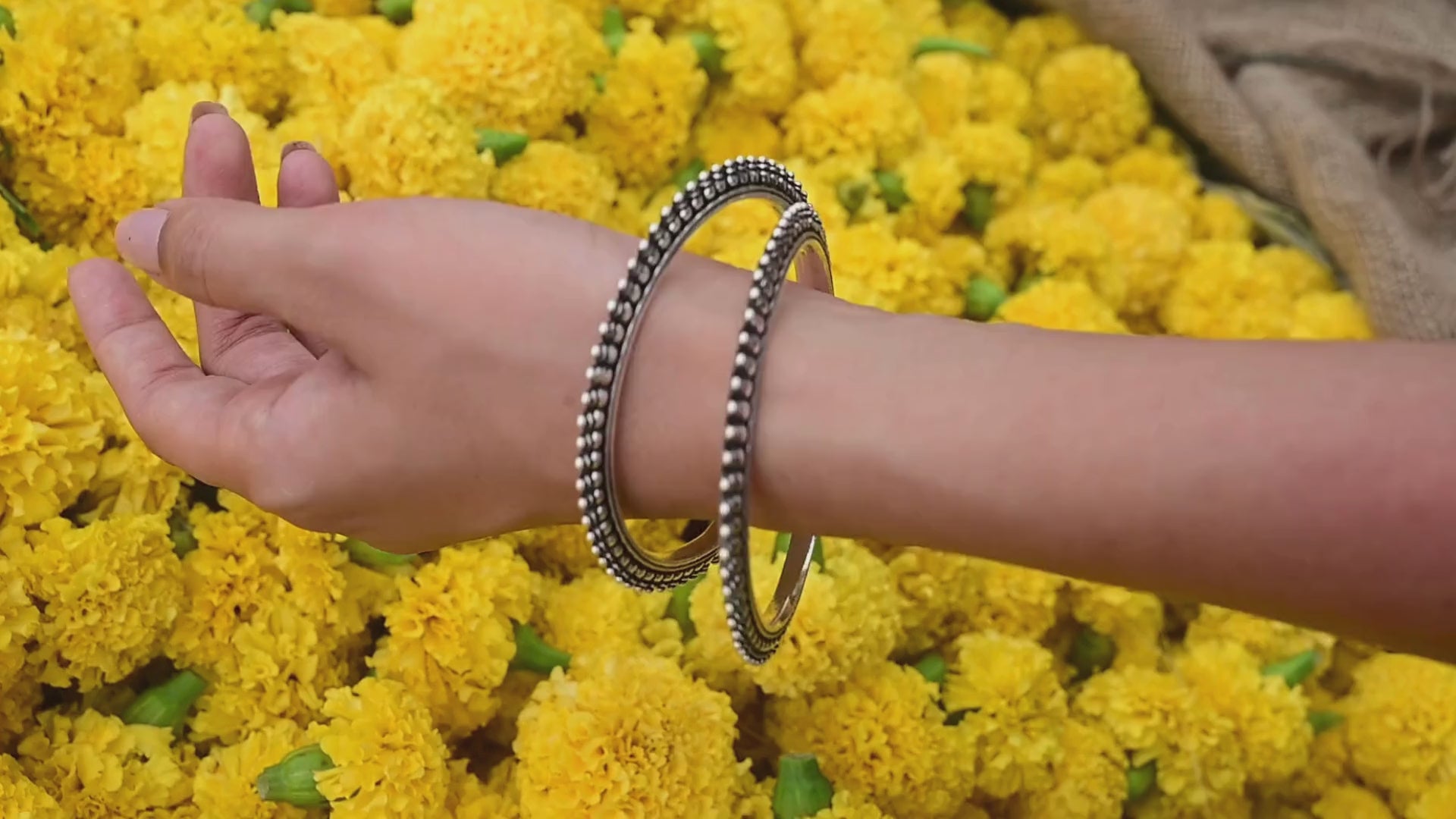 Silver MariGold Bangle